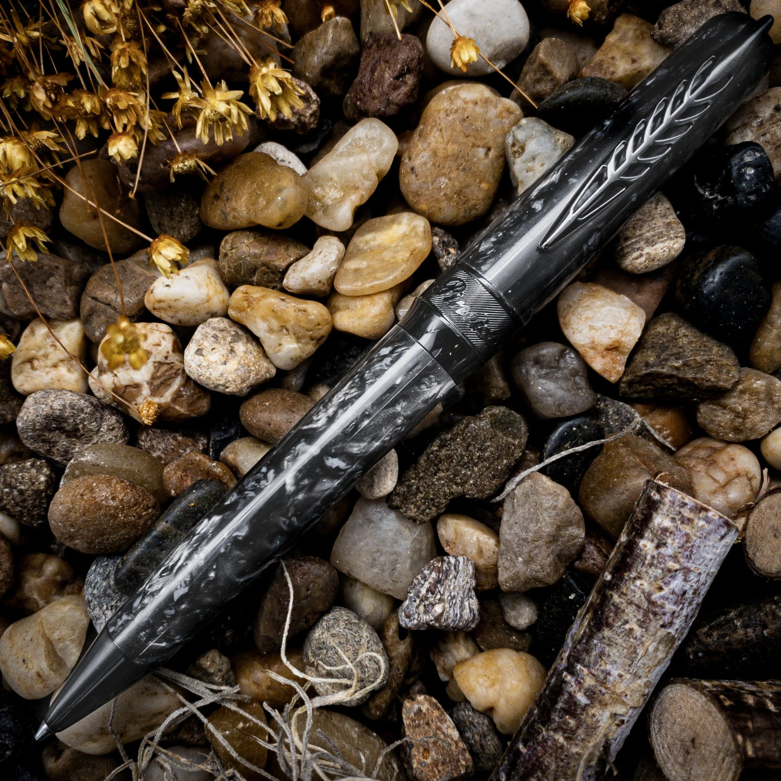 Pineider La Grande Bellezza Rocco Ballpoint Pen, Grey 3 Pineider La Grande Bellezza Rocco Ballpoint Pen, Grey